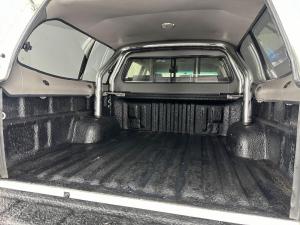 Toyota Hilux 4.0 V6 Raider Raised Body automaticD/C - Image 17