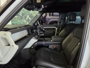 Land Rover Defender 110 D300 X-Dynamic SE - Image 6