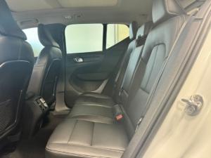 Volvo XC40 B4 Plus Dark - Image 13