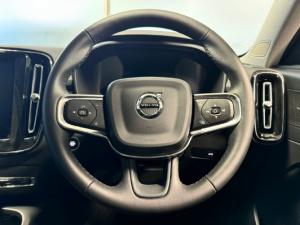 Volvo XC40 B4 Plus Dark - Image 16