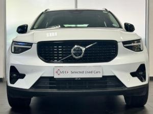 Volvo XC40 B4 Plus Dark - Image 2
