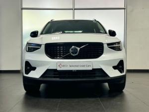 Volvo XC40 B4 Plus Dark - Image 3