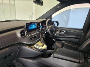 Mercedes-Benz V-Class V300d Exclusive - Image 10