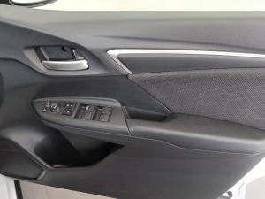 Honda WR-V 1.2 Elegance - Image 17