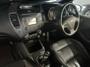 Kia Cerato Koup 1.6T - Image 11