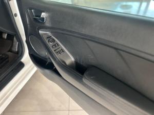 Kia Cerato Koup 1.6T - Image 6