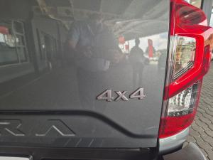 Nissan Navara 2.5DDTi double cab LE 4x4 - Image 13