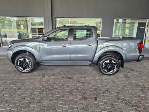 Nissan Navara 2.5DDTi double cab LE 4x4 - Image 3