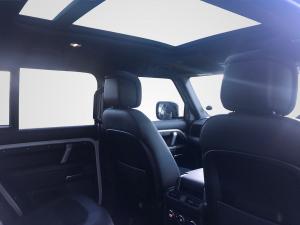 Land Rover Defender 110 V8 - Image 7