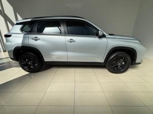 Toyota Urban Cruiser 1.5 XR manual - Image 3