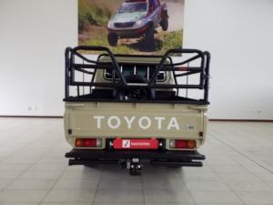 Toyota Land Cruiser 79 4.2D double cab - Image 5
