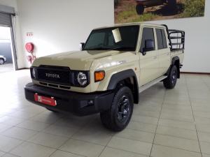Toyota Land Cruiser 79 4.2D double cab - Image 15