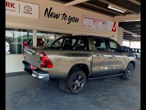 Toyota Hilux 2.8GD-6 double cab Raider auto - Image 2