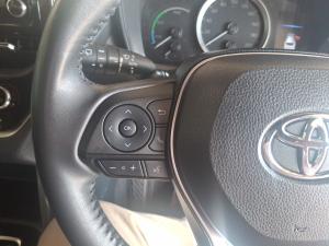 Toyota Corolla Cross 1.8 Hybrid XS - Image 9