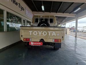 Toyota Land Cruiser 79 2.8GD-6 double cab - Image 5