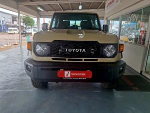 Toyota Land Cruiser 79 2.8GD-6 double cab - Image 4