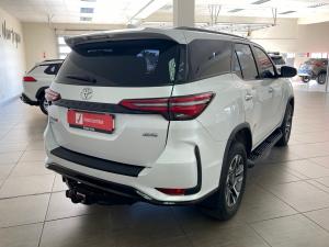 Toyota Fortuner 2.8GD-6 4x4 VX - Image 3