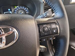 Toyota Hilux 2.8GD-6 double cab 4x4 Legend auto - Image 10