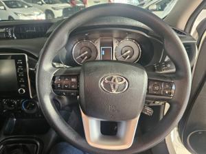 Toyota Hilux 2.4GD-6 Xtra cab Raider manual - Image 8