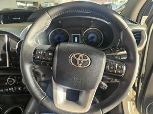 Toyota Hilux 2.8GD-6 double cab Raider auto - Image 8