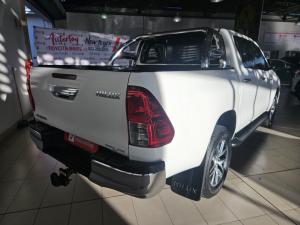 Toyota Hilux 2.8GD-6 double cab Raider auto - Image 2