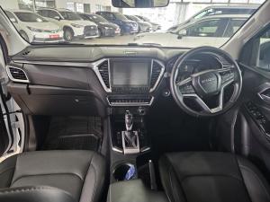 Isuzu D-Max 3.0TD Extended cab LSE 4x4 - Image 8