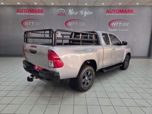 Toyota Hilux 2.4 GD-6 RB Raider automaticE/CAB - Image 2