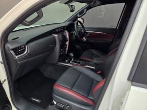 Toyota Hilux 2.4 GD-6 RB Raider automaticE/CAB - Image 7