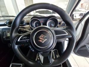 Suzuki Swift 1.2 GL - Image 8