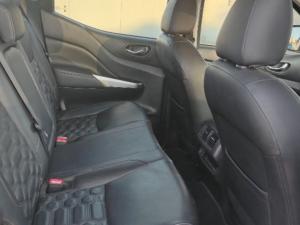 Nissan Navara 2.5DDTI LE/LE Plus 4X4 automatic D/C - Image 10