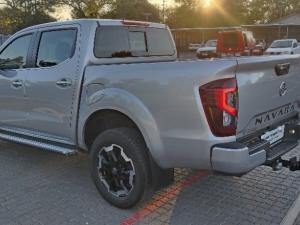 Nissan Navara 2.5DDTI LE/LE Plus 4X4 automatic D/C - Image 22