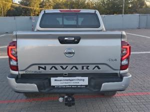 Nissan Navara 2.5DDTI LE/LE Plus 4X4 automatic D/C - Image 4