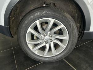 Land Rover Discovery Sport HSE TD4 - Image 8