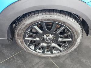 MINI Hatch Cooper Hatch 3-door auto - Image 16