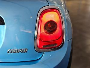 MINI Hatch Cooper Hatch 3-door auto - Image 6