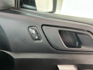 Ford Ranger 2.2TDCi 4x4 XLS auto - Image 11