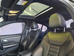 BMW 3 Series 330i M Sport - Image 9