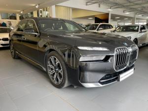 BMW i7 xDrive60 Design Pure Excellence - Image 3
