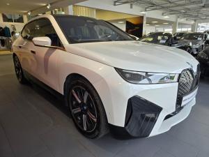 BMW iX xDrive40 - Image 3