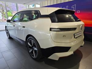 BMW iX xDrive40 - Image 6