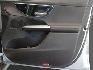Mercedes-Benz GLC GLC300d 4Matic Avantgarde - Image 17