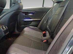 Mercedes-Benz C-Class C200 Avantgarde - Image 14
