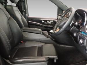 Mercedes-Benz V-Class V300d Exclusive - Image 13