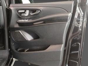 Mercedes-Benz V-Class V300d Exclusive - Image 17