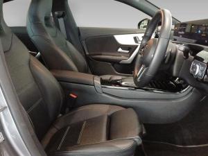 Mercedes-Benz CLA CLA220d Progressive - Image 13