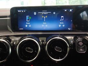 Mercedes-Benz CLA CLA200 Progressive - Image 11