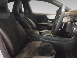 Mercedes-Benz CLA CLA200 Progressive - Image 13