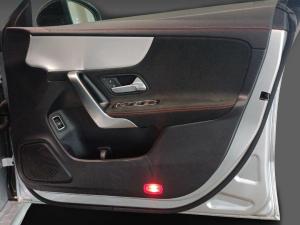 Mercedes-Benz CLA CLA200 Progressive - Image 17