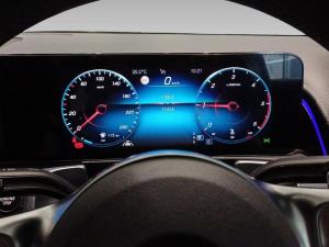 Mercedes-Benz GLB GLB220d 4Matic AMG Line - Image 6
