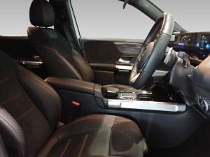 Mercedes-Benz GLB GLB220d 4Matic AMG Line - Image 7